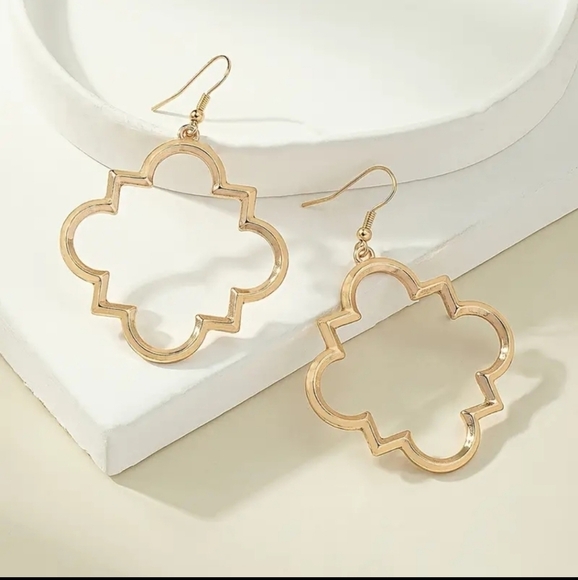 *2 for 20* Hollow Geometric Shape Dangle Gold Tone Earrings - Picture 1 of 3